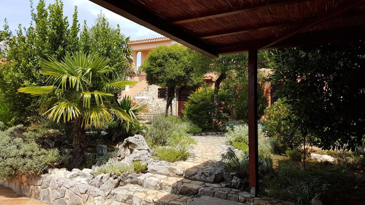 Apartments Villa Temer Pinezići Extérieur photo