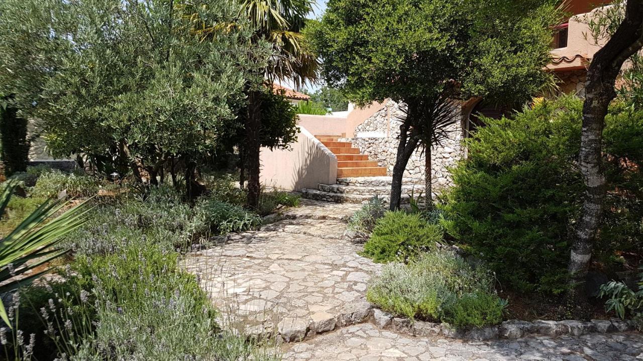 Apartments Villa Temer Pinezići Extérieur photo