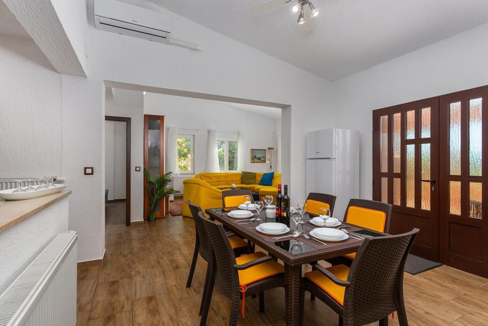 Apartments Villa Temer Pinezići Extérieur photo