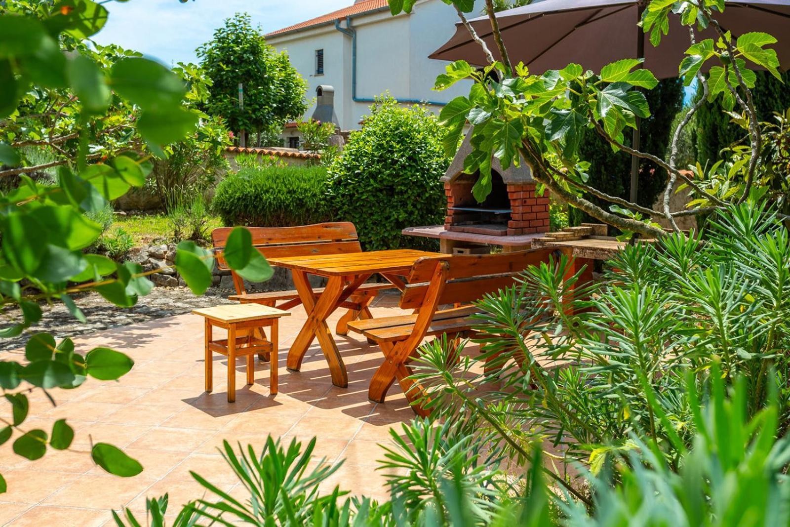 Apartments Villa Temer Pinezići Extérieur photo