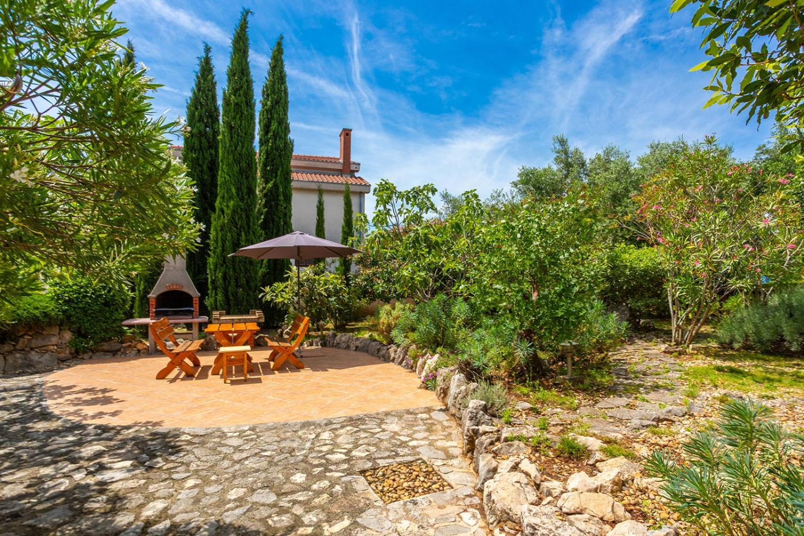Apartments Villa Temer Pinezići Extérieur photo